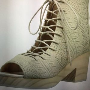 Kelsi Dagger Brooklyn Women’s Sandal